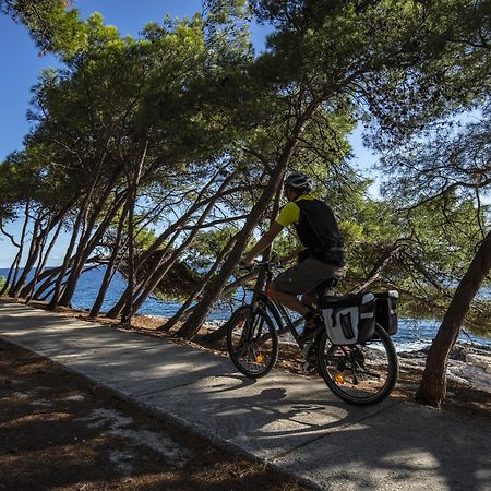 Family Hotel Vespera Mali Lošinj Exterior foto